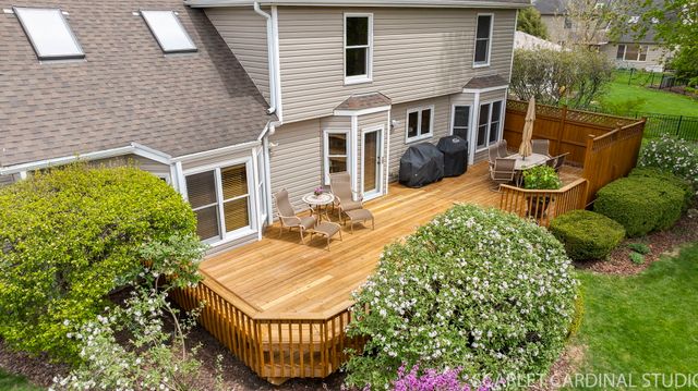 2565 Thornley Court, Aurora, IL 60504