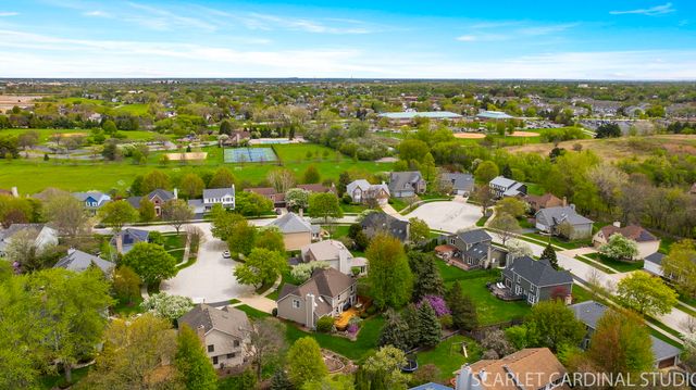 2565 Thornley Court, Aurora, IL 60504