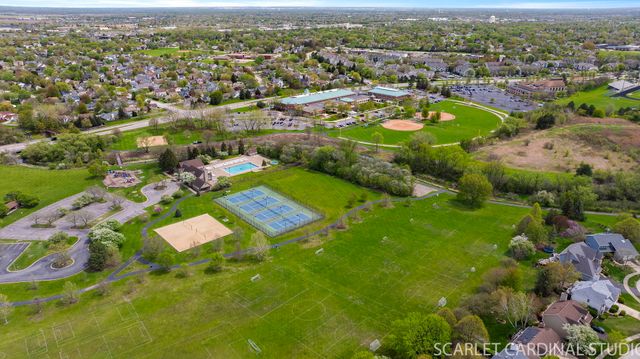 2565 Thornley Court, Aurora, IL 60504