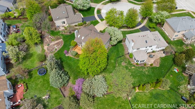 2565 Thornley Court, Aurora, IL 60504