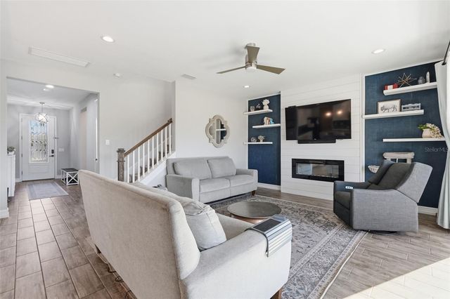 12112 RUSTIC RIVER WAY, Tampa, FL 33635