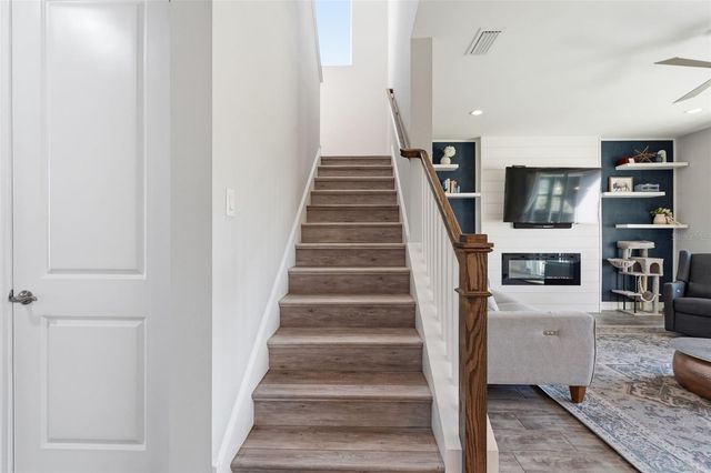 12112 RUSTIC RIVER WAY, Tampa, FL 33635