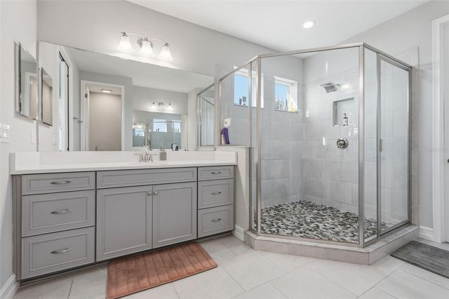 12112 RUSTIC RIVER WAY, Tampa, FL 33635