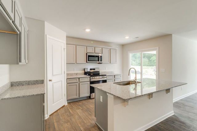 545 E Brewington Road, Sumter, SC 29153