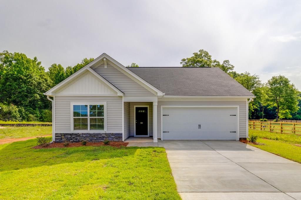 545 E Brewington Road, Sumter, SC 29153