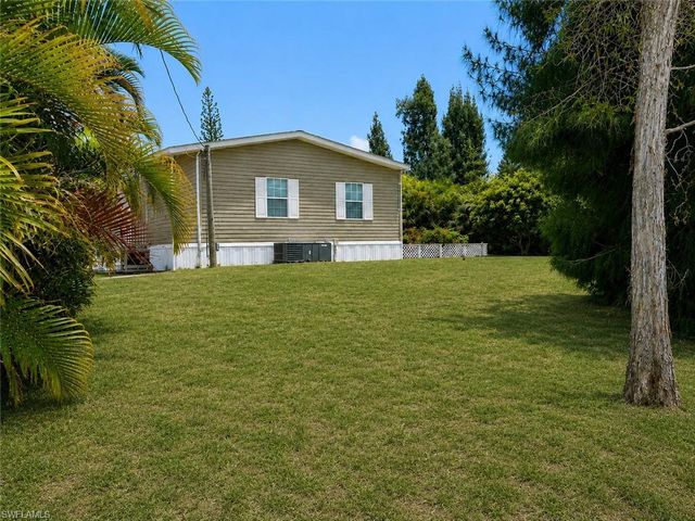 20472 Luettich LN, Estero, FL 33928