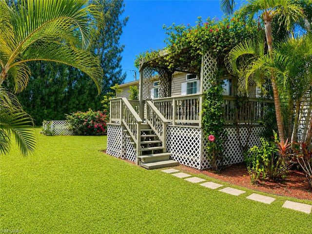 20472 Luettich LN, Estero, FL 33928