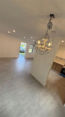 2430 NE 188th St 2436, Miami, FL 33180