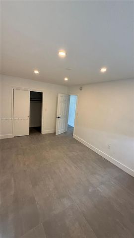 2430 NE 188th St 2436, Miami, FL 33180