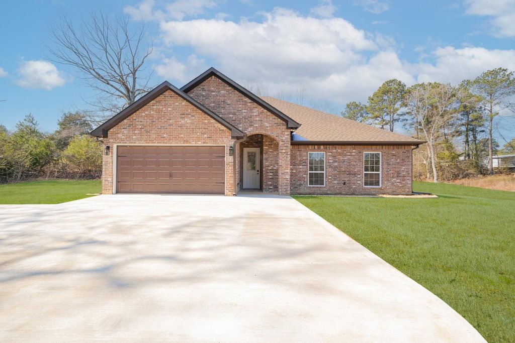 601 Butane St, Longview, TX 75603