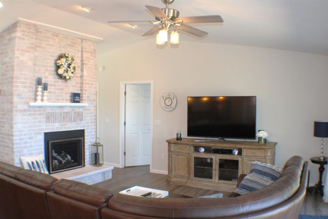 2151 Heather Way, Gladwin, MI 48624