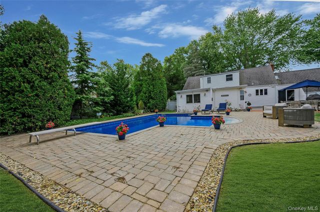 130 Tasker Lane, Greenport, NY 11944