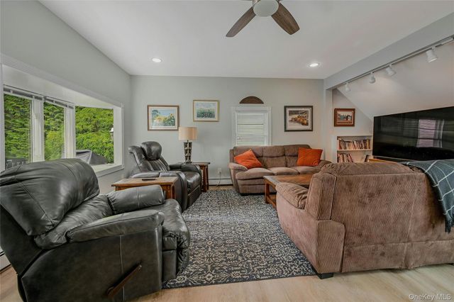 130 Tasker Lane, Greenport, NY 11944