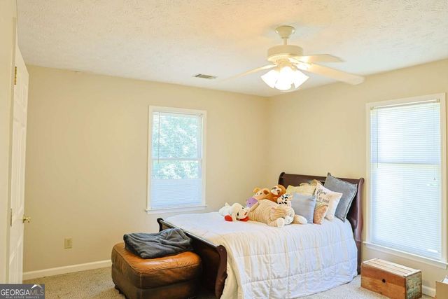 1102 Timber Glen Court SW, Lilburn, GA 30047