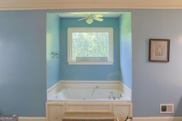 1102 Timber Glen Court SW, Lilburn, GA 30047