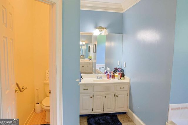 1102 Timber Glen Court SW, Lilburn, GA 30047