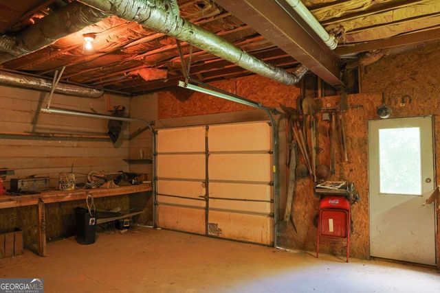 1102 Timber Glen Court SW, Lilburn, GA 30047