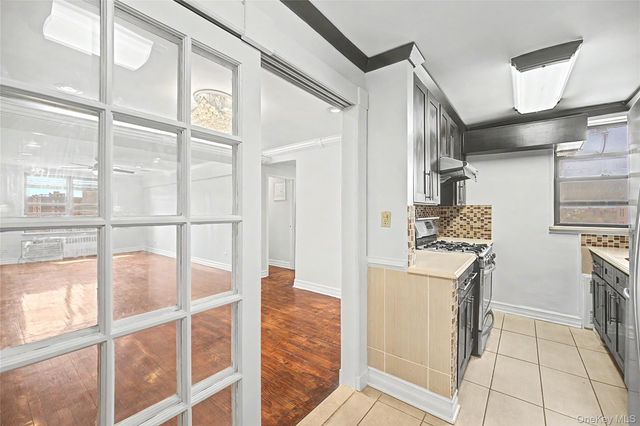 6395 Austin Street 5J, Rego Park, NY 11374