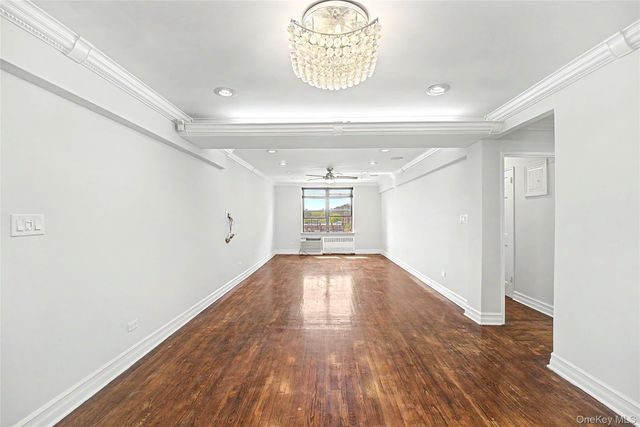 6395 Austin Street 5J, Rego Park, NY 11374