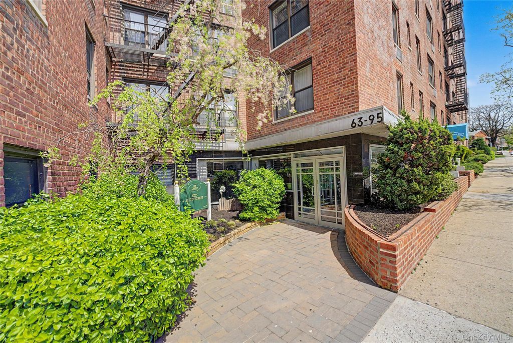 6395 Austin Street 5J, Rego Park, NY 11374
