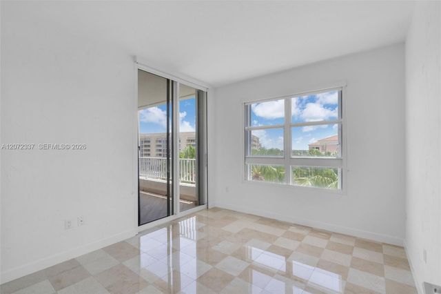 715 Crandon Boulevard PH-5, Key Biscayne, FL 33149