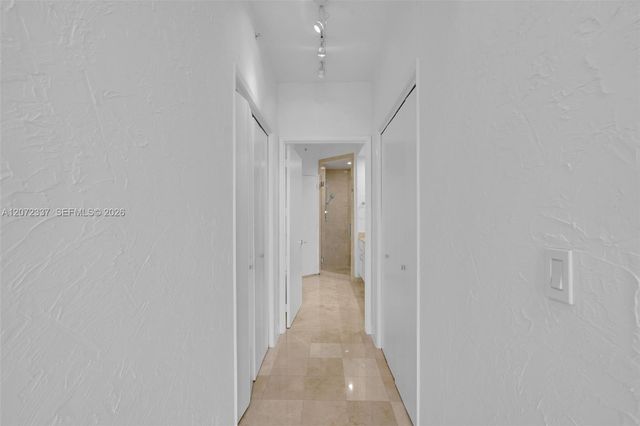 715 Crandon Boulevard PH-5, Key Biscayne, FL 33149