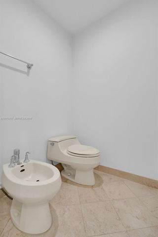 715 Crandon Boulevard PH-5, Key Biscayne, FL 33149