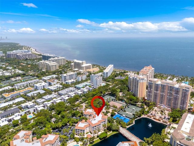 715 Crandon Boulevard PH-5, Key Biscayne, FL 33149