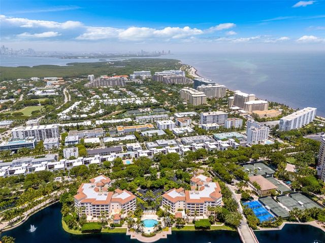 715 Crandon Boulevard PH-5, Key Biscayne, FL 33149