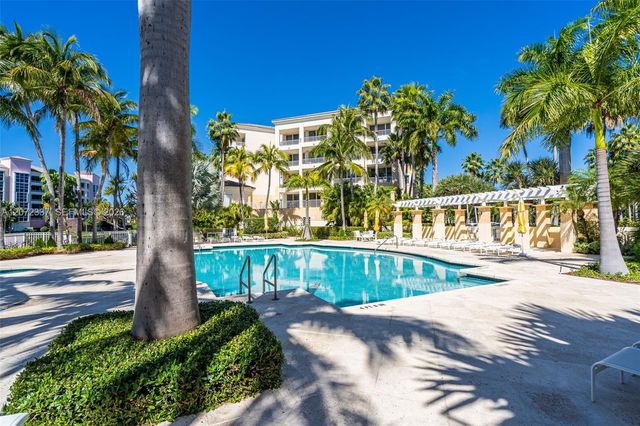 715 Crandon Boulevard PH-5, Key Biscayne, FL 33149