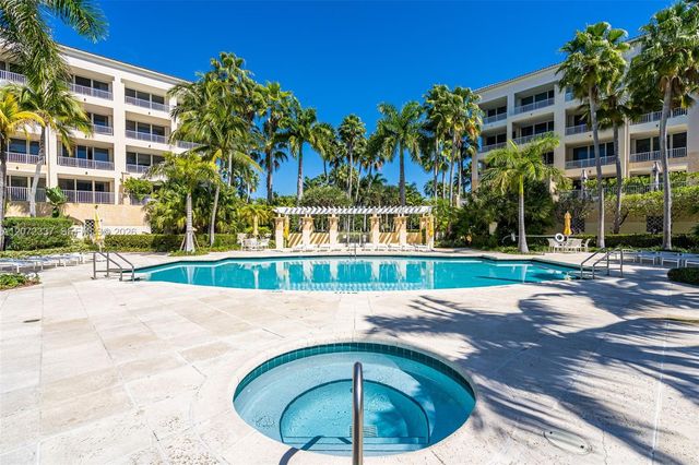715 Crandon Boulevard PH-5, Key Biscayne, FL 33149