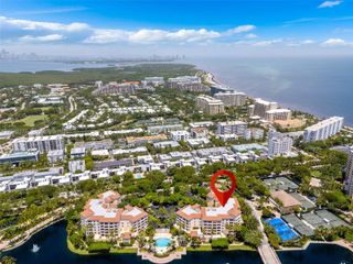 715 Crandon Boulevard PH-5, Key Biscayne, FL 33149