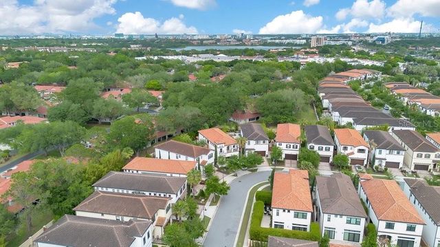 8394 VIA VITTORIA WAY WAY, Orlando, FL 32819