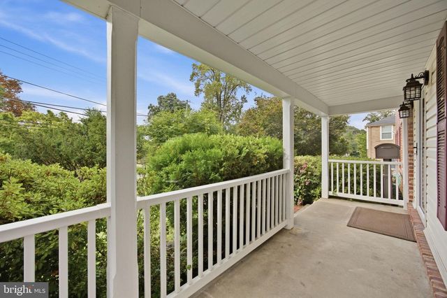 8001 POSTOAK RD, Potomac, MD 20854