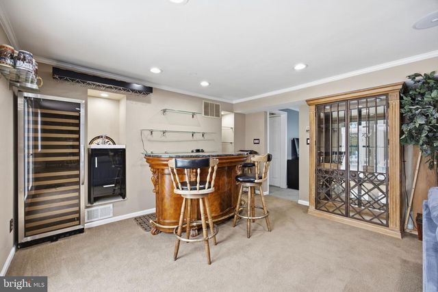 8001 POSTOAK RD, Potomac, MD 20854