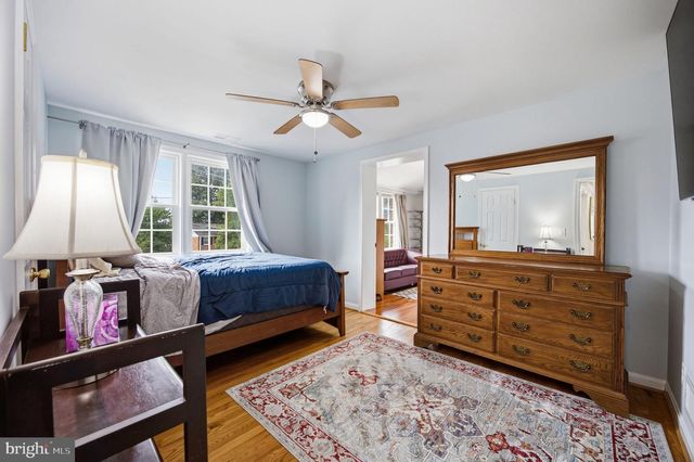 8001 POSTOAK RD, Potomac, MD 20854