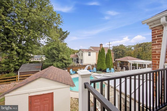 8001 POSTOAK RD, Potomac, MD 20854