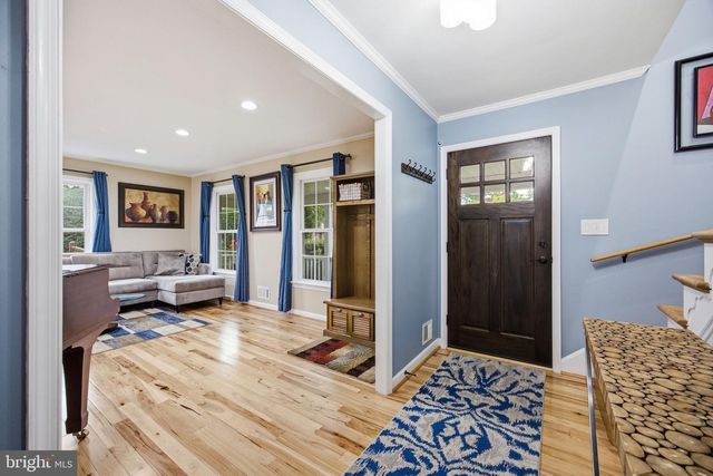 8001 POSTOAK RD, Potomac, MD 20854