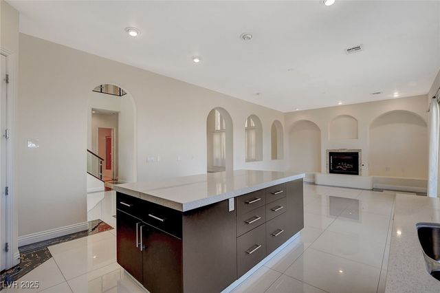 2554 Regency Cove Court, Las Vegas, NV 89121