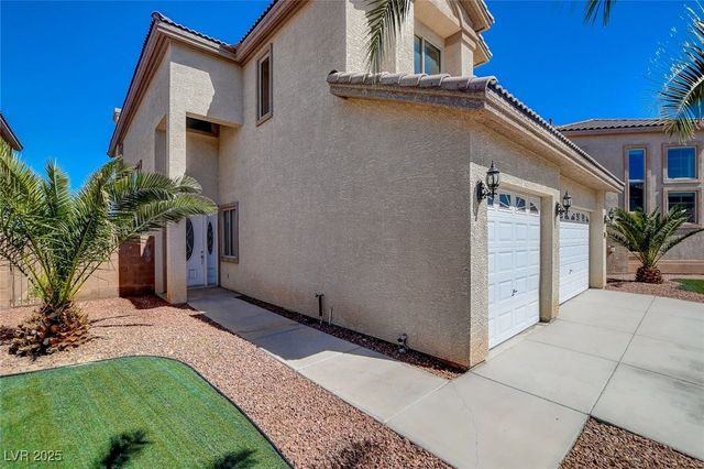2554 Regency Cove Court, Las Vegas, NV 89121