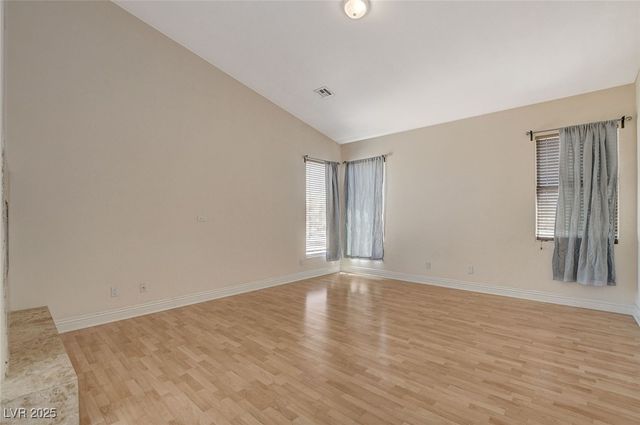 2554 Regency Cove Court, Las Vegas, NV 89121