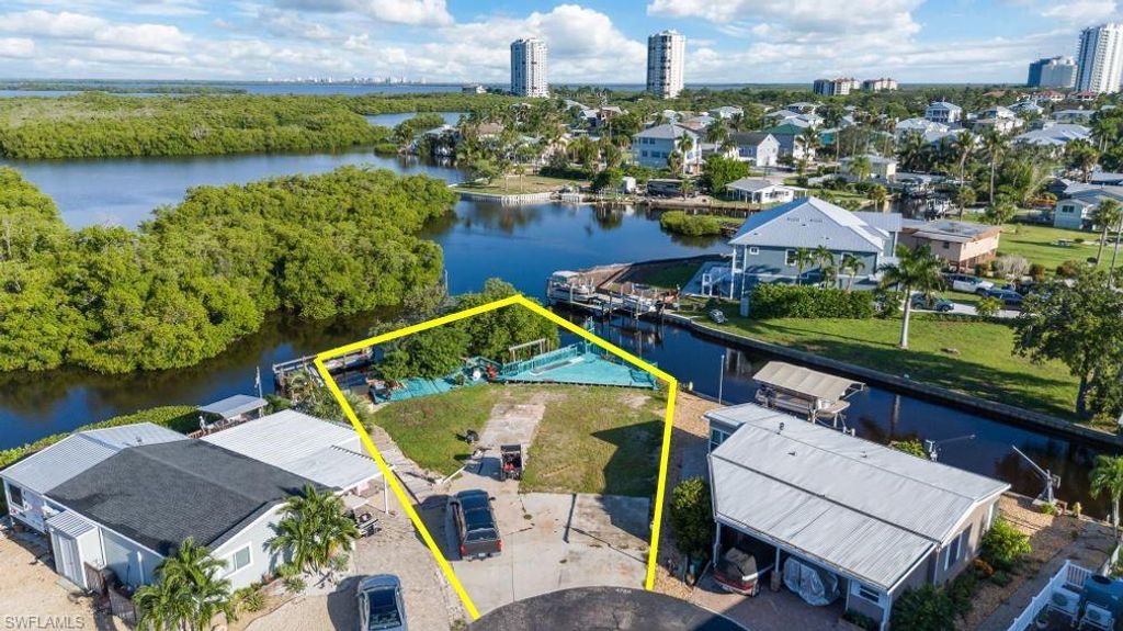 4785 Mali CT, BONITA SPRINGS, FL 34134 — exterior