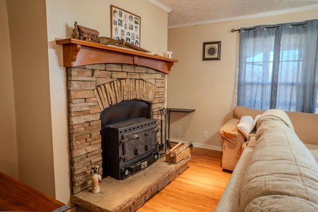 185 Treadway Road, Beattyville, KY 41311