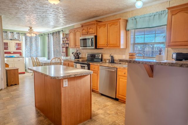 185 Treadway Road, Beattyville, KY 41311