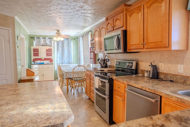 185 Treadway Road, Beattyville, KY 41311