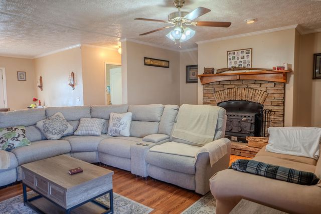 185 Treadway Road, Beattyville, KY 41311