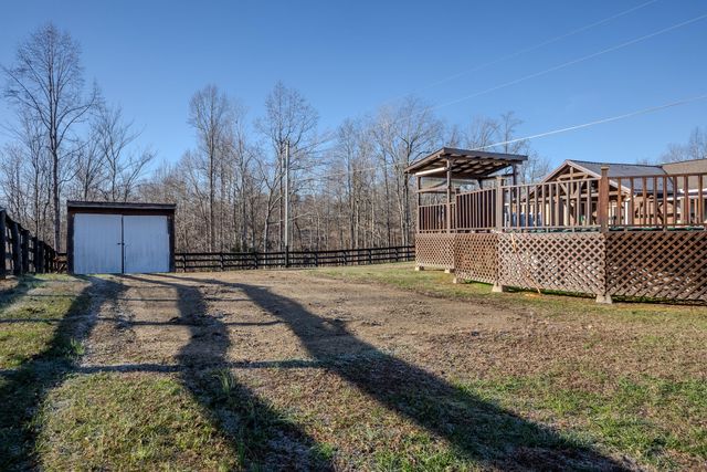 185 Treadway Road, Beattyville, KY 41311