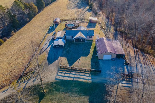 185 Treadway Road, Beattyville, KY 41311