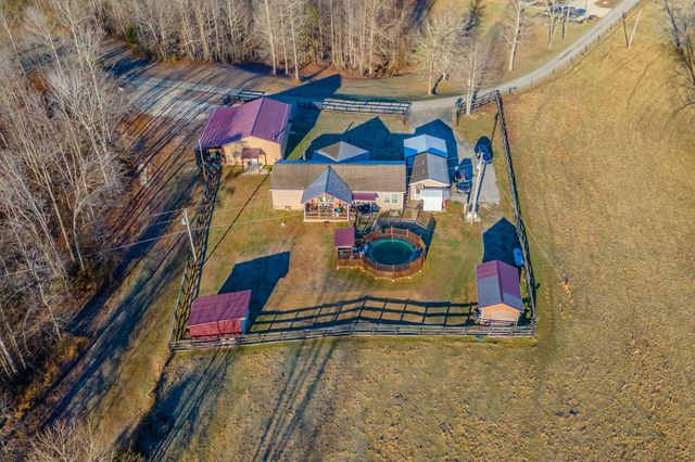 185 Treadway Road, Beattyville, KY 41311