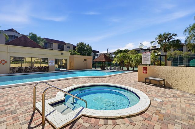 10501 W Broward Boulevard 405, Plantation, FL 33324